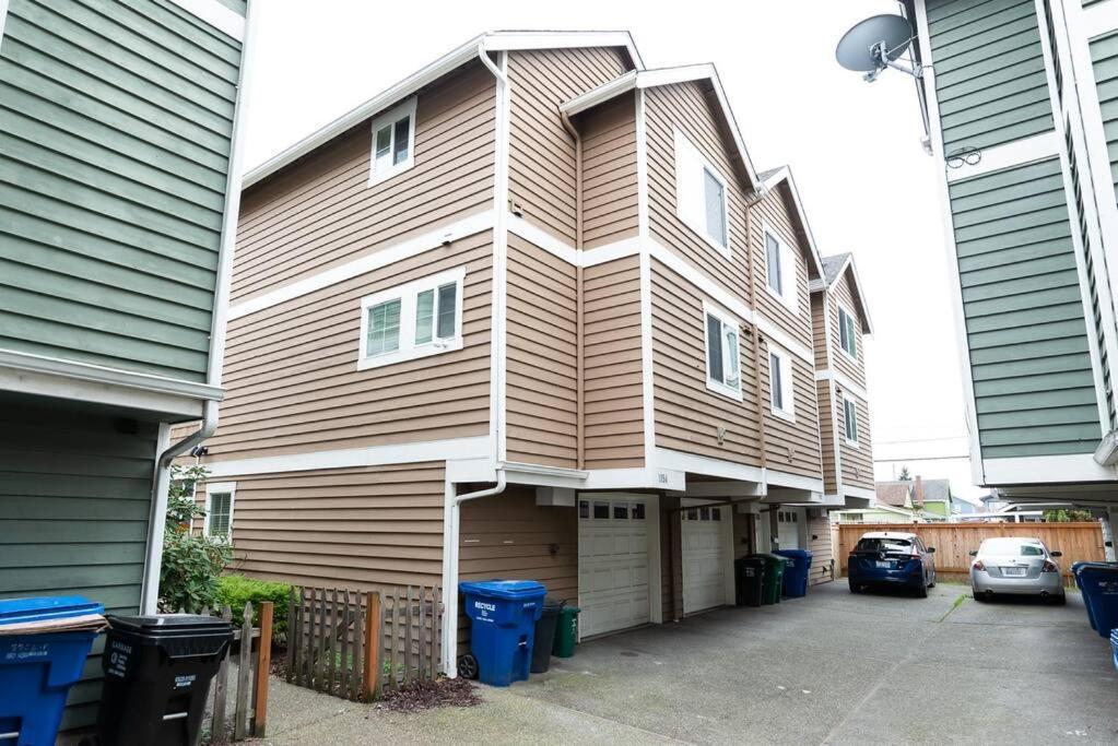 سياتل Snug Suite Near Greenlake! المظهر الخارجي الصورة